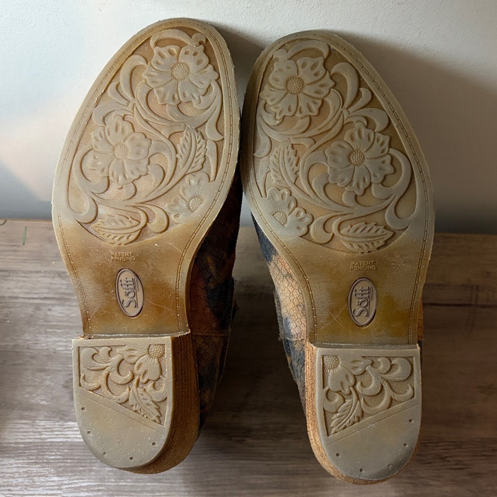 Soft Women’s Andee Bootie in Caramel Multi - Size 8.5 - Picture 7 of 7